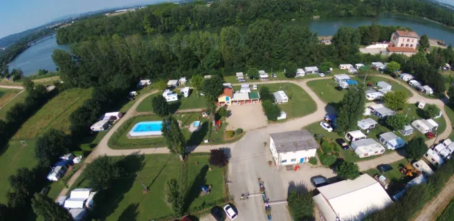 Camping Ô fll de l'eau